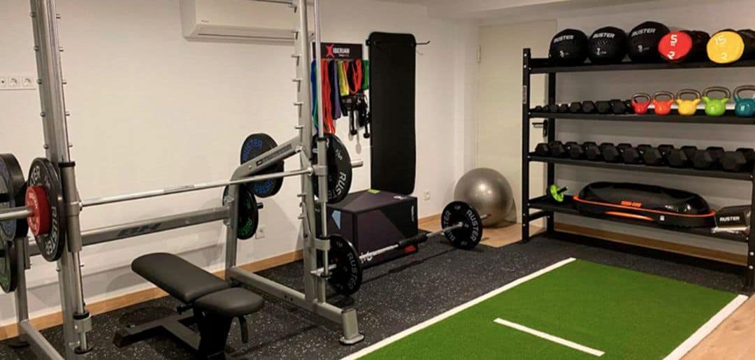 Cómo montar un gimnasio en casa para deportistas 2 como-montar-gimnasio-en-casa